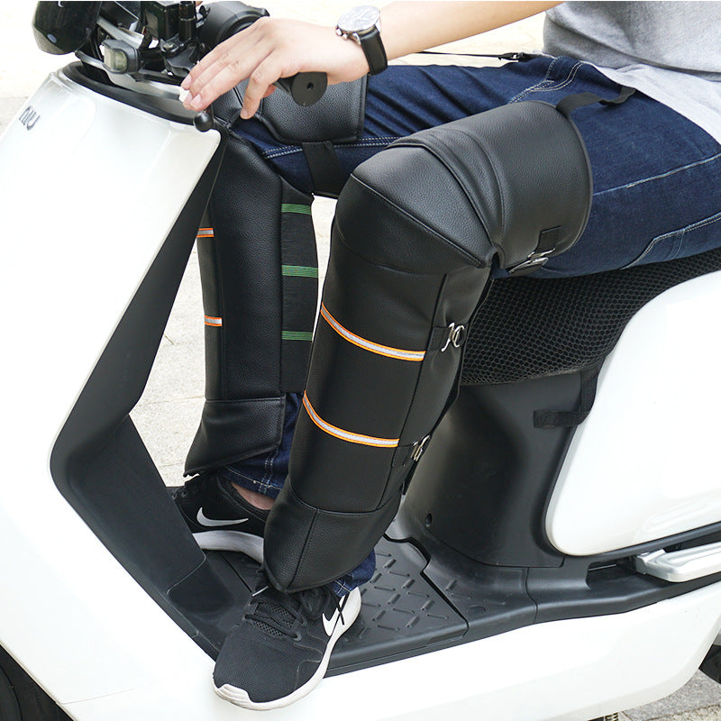 Motorcycle knee pads
